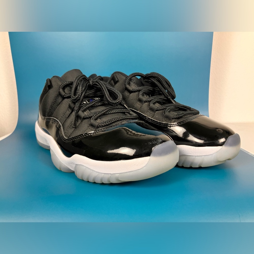 Jordan 11 Space Jam 8.5